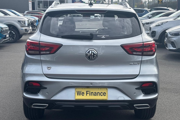 2023 MG ZST  Essence SUV