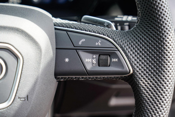 2025 Audi A3 GY 35 TFSI S line Hatch image 17