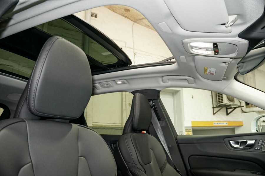 2026 Volvo XC60 UZ Plus B5 Bright SUV Image 15