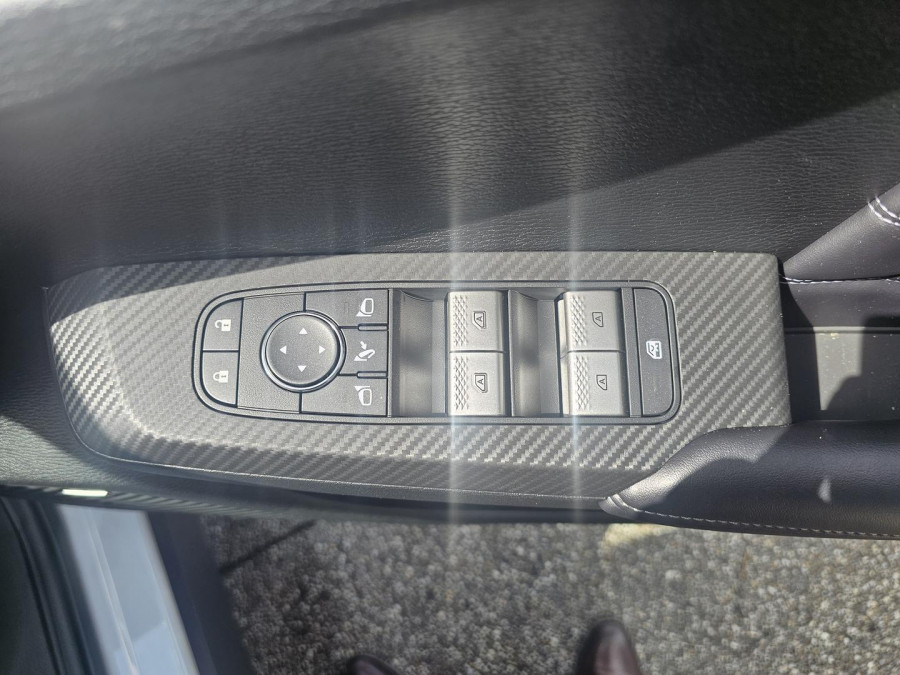 2025 Mitsubishi Outlander ZM Exceed SUV Image 18