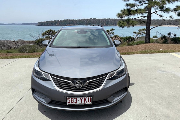 2018 Holden Astra BL LS+ Sedan Image 2