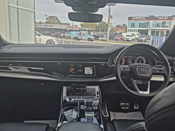 2022 Audi Q8 F1 50 TDI S Line SUV image 12