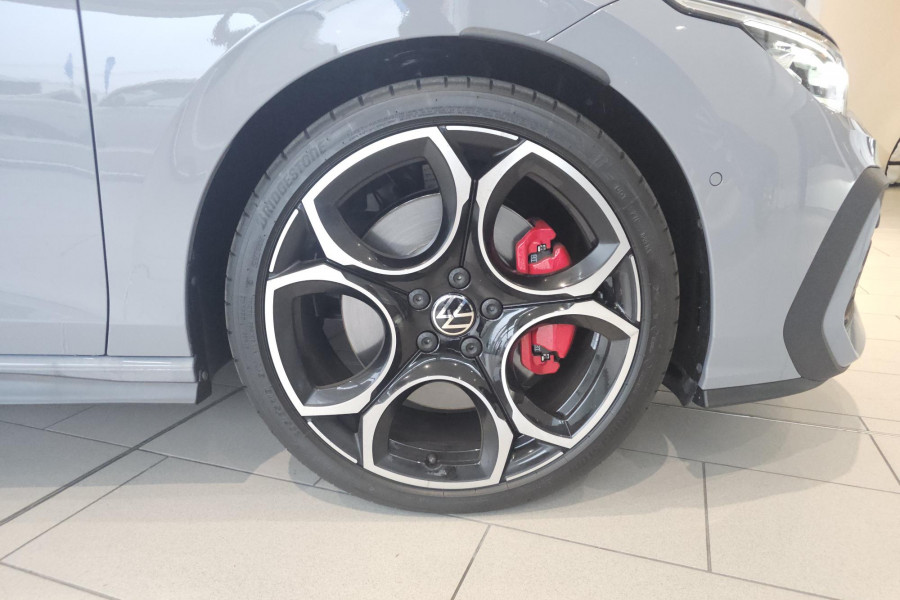 2024 MY25 Volkswagen Golf 8.5 GTI Hatch Image 9