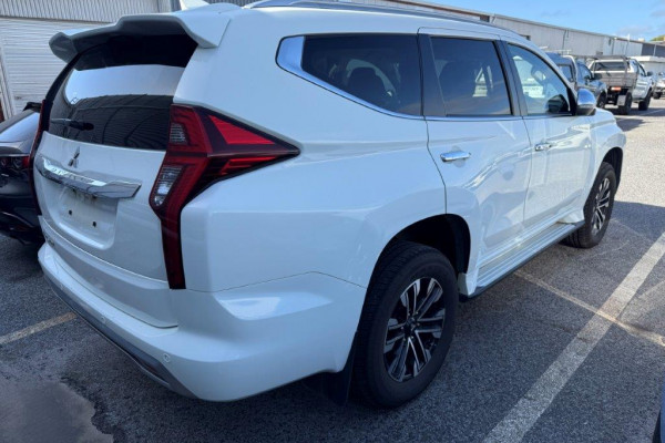 2022 Mitsubishi Pajero Sport QF GLX Wagon Image 2