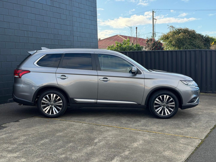 2020 MY21 Mitsubishi Outlander ZL Exceed SUV Image 5