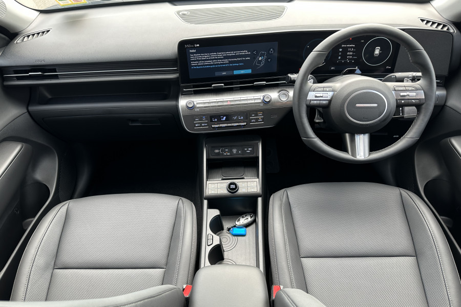 2025 Hyundai KONA SX2.V2 Premium SUV Image 9