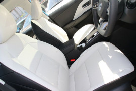 2024 MG ZS ZS32 Essence Hybrid+ SUV