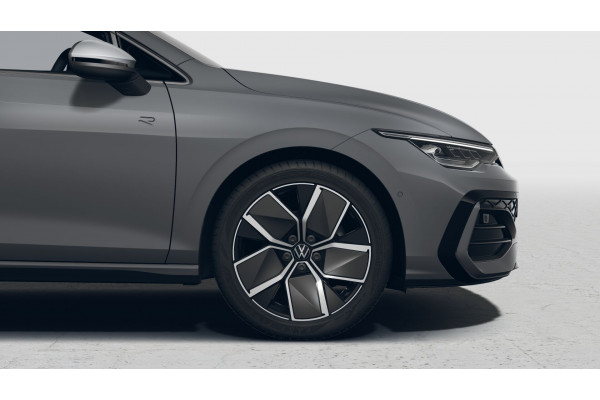 2026 Volkswagen Golf 8.5 110TSI R-Line Hatch Image 6