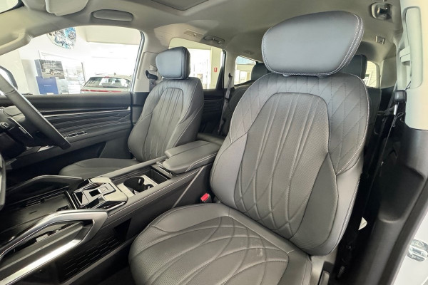 2025 LDV D90 SV9A Executive SUV Image 24