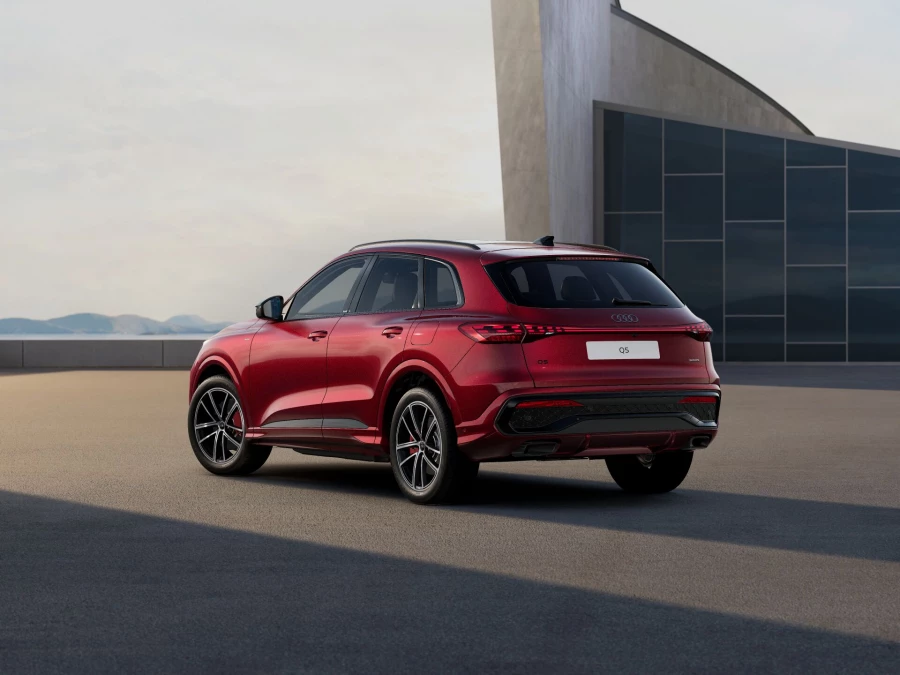 2026 MY25 Audi Q5 GU e-hybrid 270kW SUV Image 5