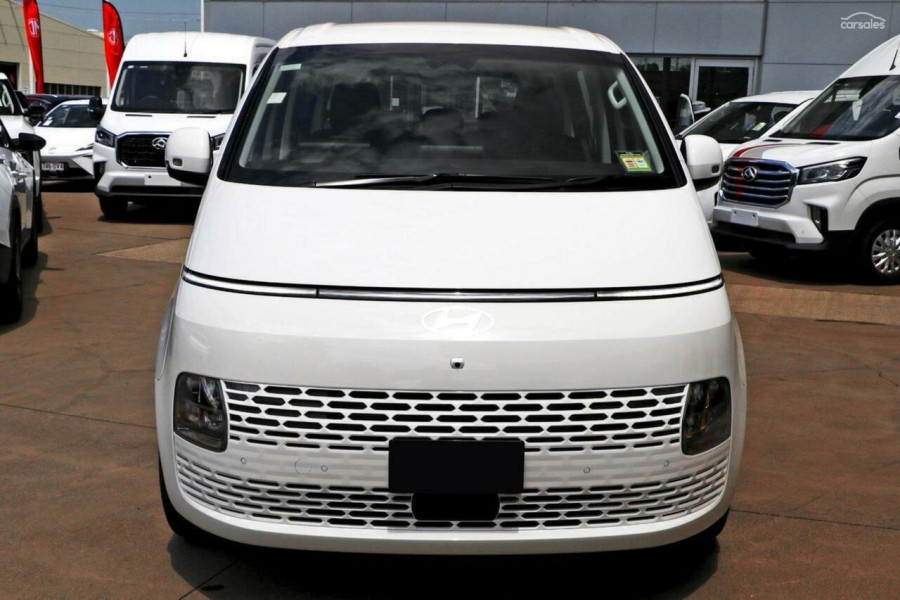 2026 Hyundai Staria US4.V3  People Mover Image 1