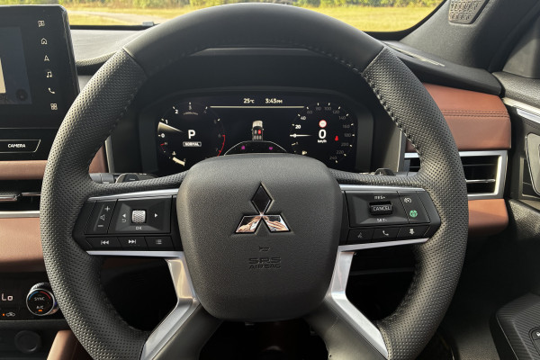 2026 Mitsubishi Outlander ZM Exceed Tourer SUV Image 17