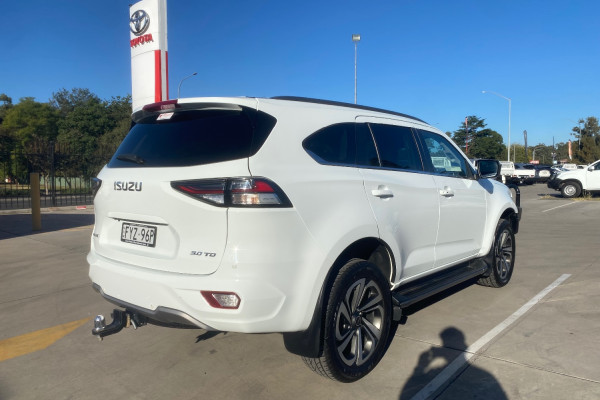 2021 Isuzu MU-X RJ LS-T SUV Image 7