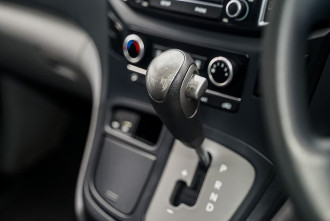 2017 Hyundai Iload TQ3-V Series II MY18 Van Image 5