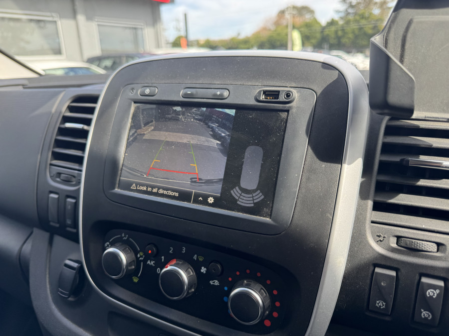 2022 Mitsubishi Express SN GLX+ Van Image 28