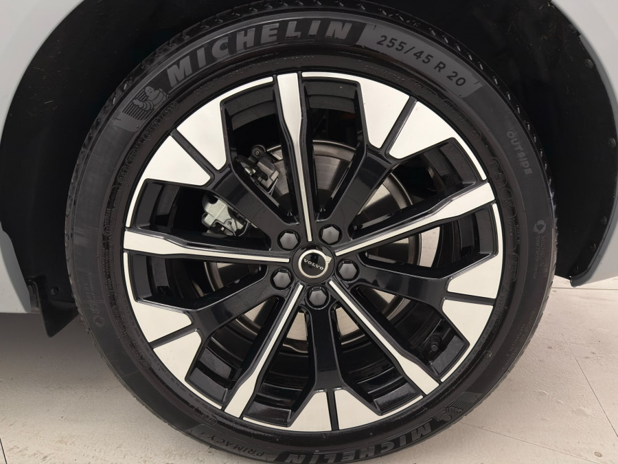2025 MY26 Volvo XC60 UZ Ultra B5 Dark SUV Image 12