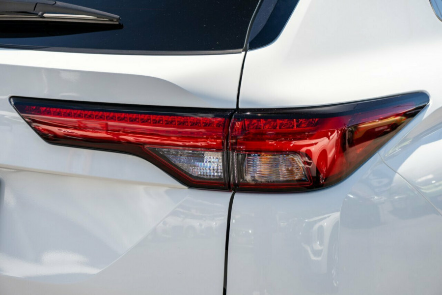 2023 Mitsubishi Outlander ZM LS SUV Image 7