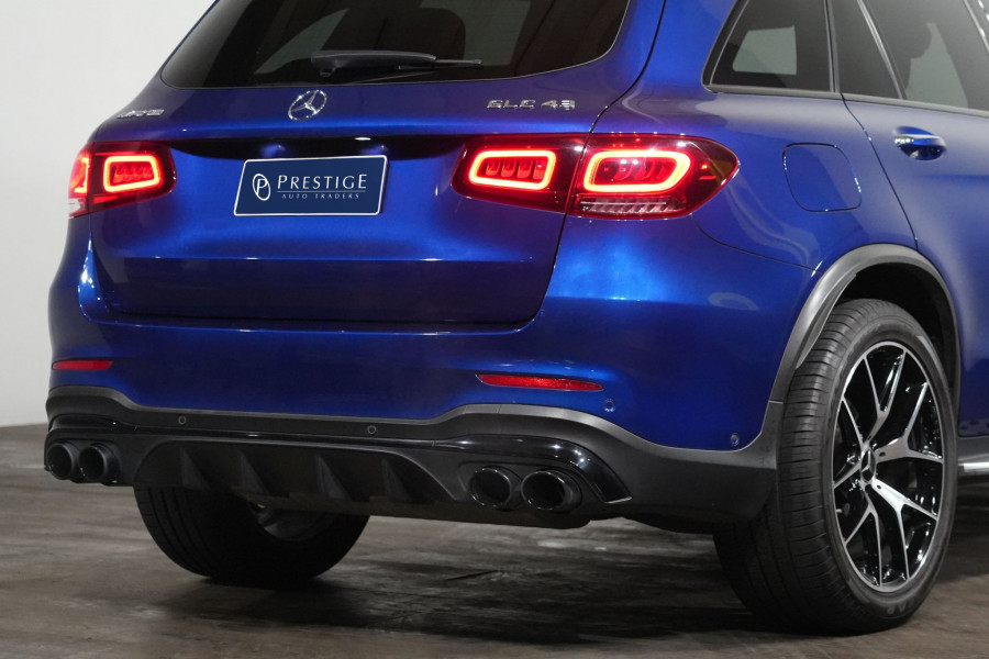 2020 Mercedes-Benz GLC-Class GLC43 AMG SUV Image 8