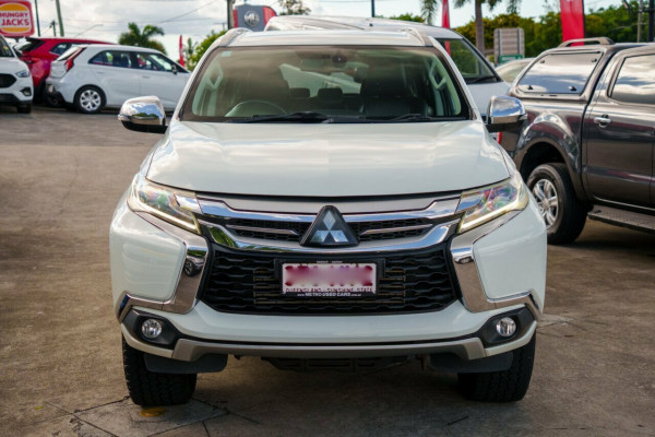 2019 Mitsubishi Pajero Sport QE GLS SUV Image 5