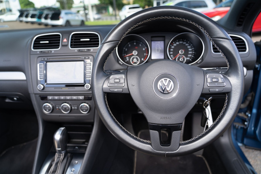 2014 MY15 Volkswagen Golf VI  118TSI Exclusive CAB DSG 7sp 1.4T Convertible Image 11