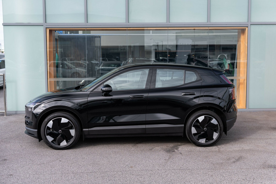 2026 Volvo EX30  Single Motor Extended Range Plus SUV Image 7