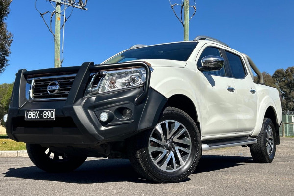 2019 Nissan Navara D23 Series 3 ST-X King Cab Pickup Image 2