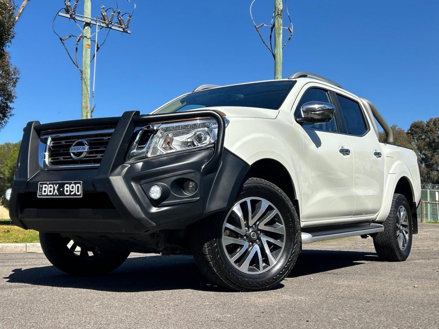 2019 Nissan Navara D23 Series 3 ST-X King Cab Pickup Image 2
