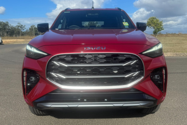 2026 Isuzu MU-X RJ LS-T SUV Image 3