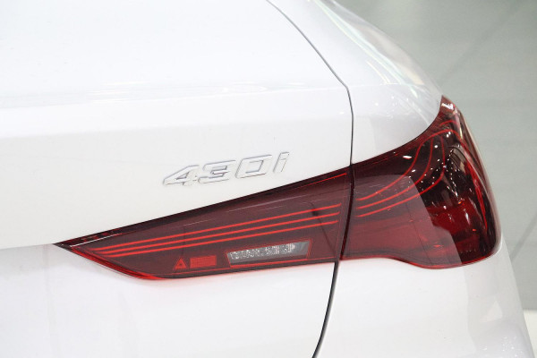 2025 BMW 4 Series G22 LCI 430i M Sport Coupe image 4
