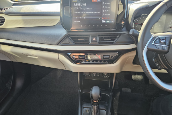 2025 Suzuki Swift UZ Hybrid Plus Hatch Image 13