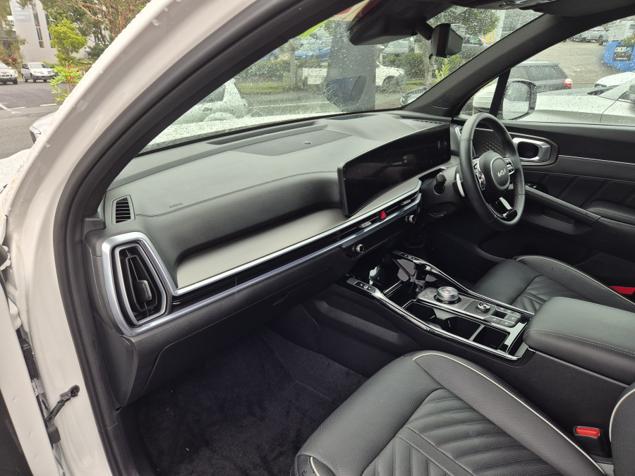 2024 MY25 Kia Sorento MQ4 PE HEV GT-Line SUV Image 30
