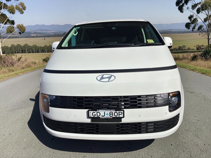 2026 MY27 Hyundai Staria Load US4.V4  Van Image 2