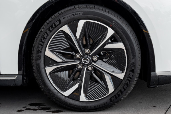 2026 Mazda 6e  Atenza Hatch Image 23