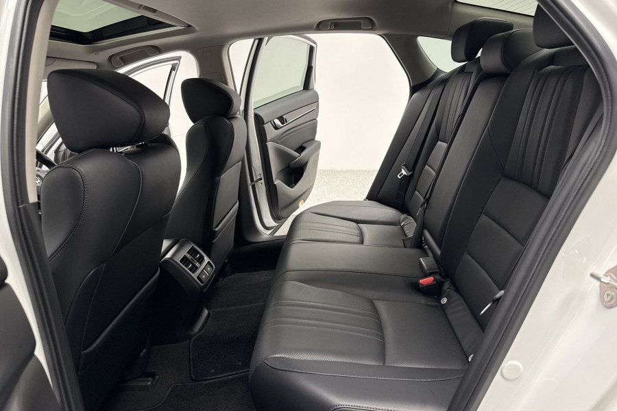 2020 MY21 Honda Accord 10th Gen VTi-LX Sedan Image 14
