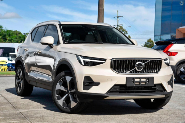 2024 MY25 Volvo XC40 XZ Ultra B4 Bright SUV