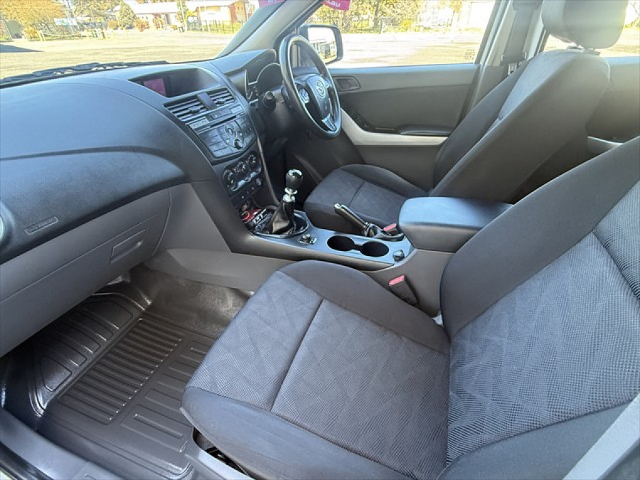 2015 Mazda Default XT Ute Image 15