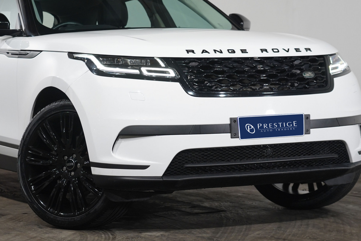 2017 Land Rover Velar D180 Hse Awd SUV Image 2