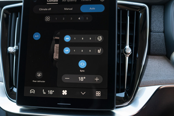2025 MY26 Volvo XC90 L Series Plus B5 Bright SUV Image 28