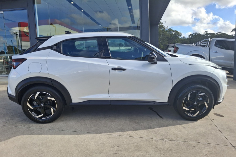 2024 Nissan JUKE F16 ST+ SUV Image 8