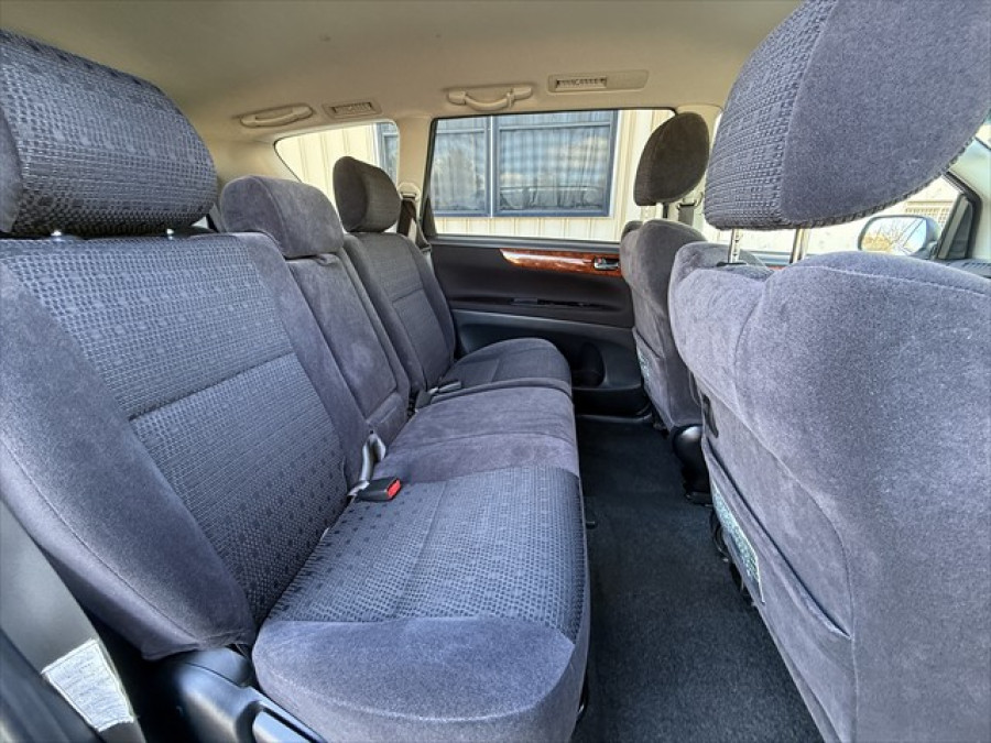 2007 Toyota Avensis Verso Ultima Wagon Image 10