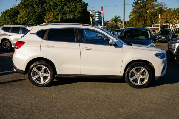 2020 Haval H2  LUX SUV Image 4