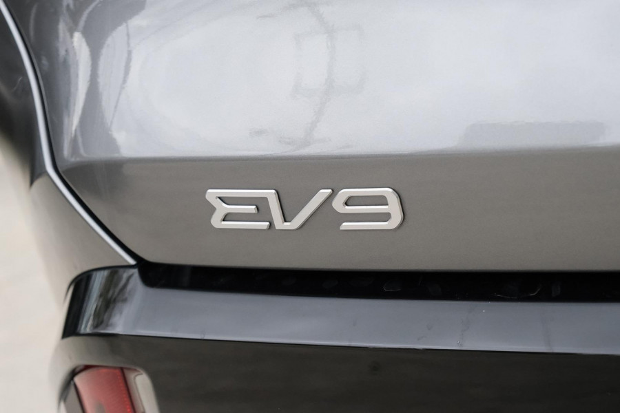 2023 MY24 Kia EV9 MV GT-Line SUV Image 21