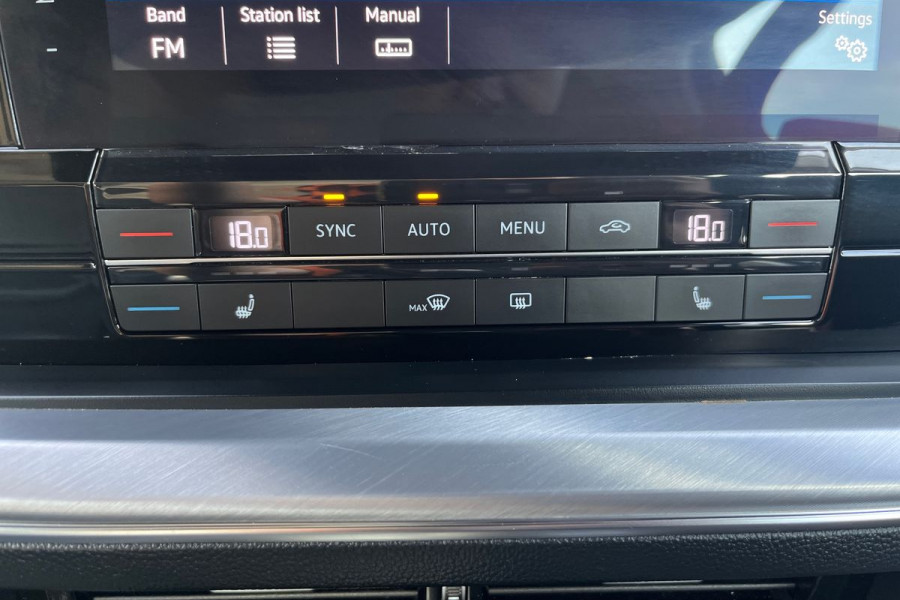 2019 Volkswagen Touareg CR 190TDI Launch Edition SUV Image 12