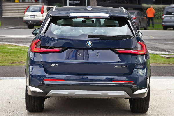 2025 BMW X1 U11 xDrive20i M Sport SUV image 12