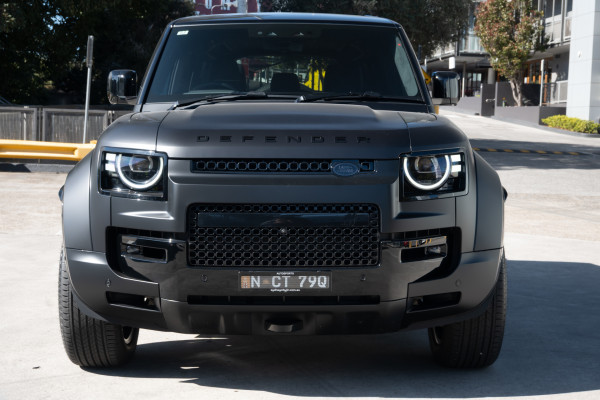 2026 Land Rover Defender L663 110 P635 OCTA Black SUV image 4