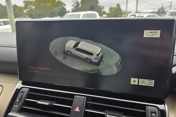 2024 Toyota LandCruiser FJA300R VX SUV Image 23