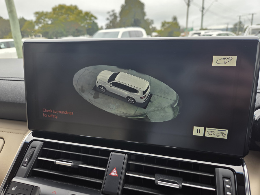 2024 Toyota LandCruiser FJA300R VX SUV Image 23
