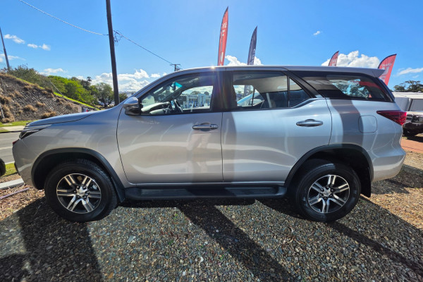 2024 Toyota Fortuner GUN156R GX SUV Image 5