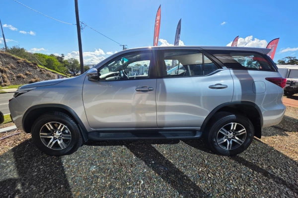 2024 Toyota Fortuner GUN156R GX SUV Image 5
