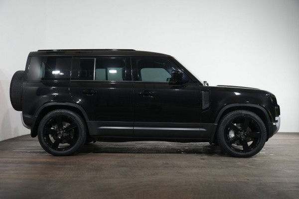 2022 Land Rover Defender L663 110 D300 SE SUV Image 4